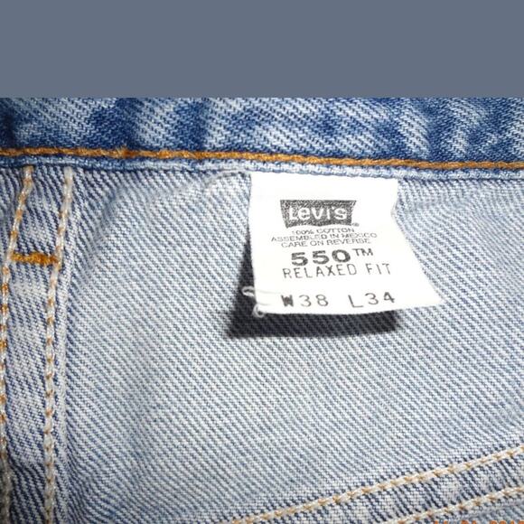 Vintage Levi's red tab 550 men's jeans relaxed fit Size 38x34 - Picture 6 of 7